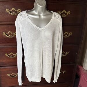 Tommy Bahama Cream V-Neck Sweater